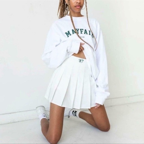 Mayfair Dresses & Skirts - Mayfair Club White Tennis Skirt SZ M/L